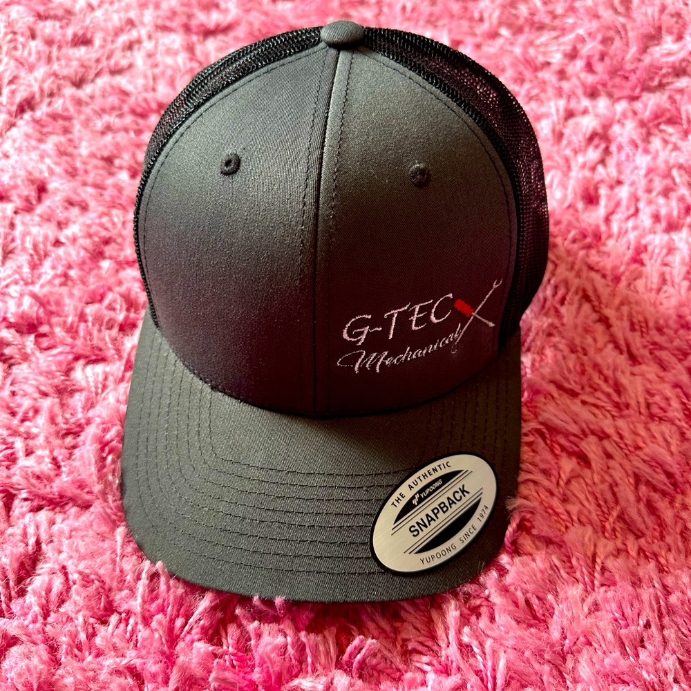 NEW - The Classic Black Mesh Snapback Hat